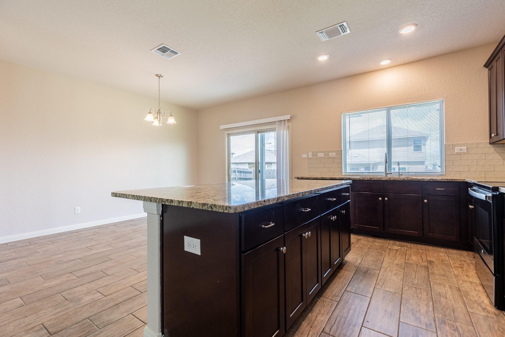 746 Farmers Dell St - Photo 14