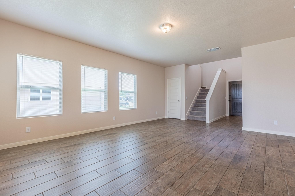 746 Farmers Dell St - Photo 7