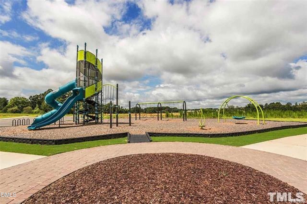 712 Howling Wind Drive - Photo 22