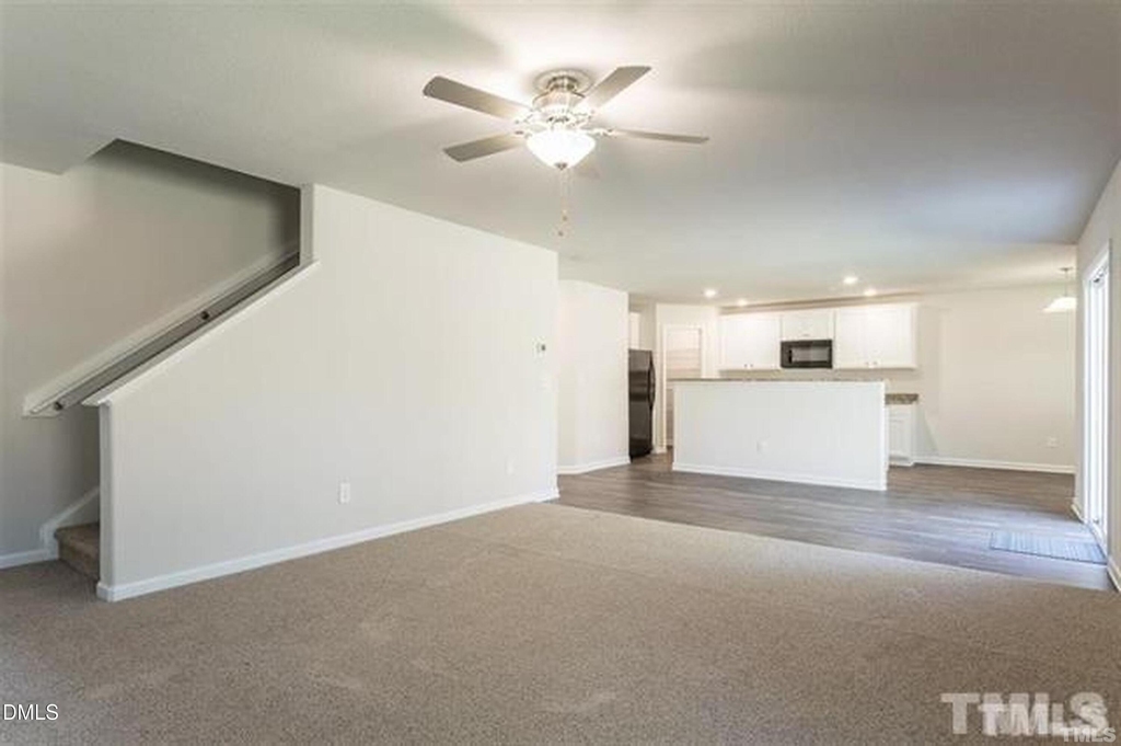 712 Howling Wind Drive - Photo 6