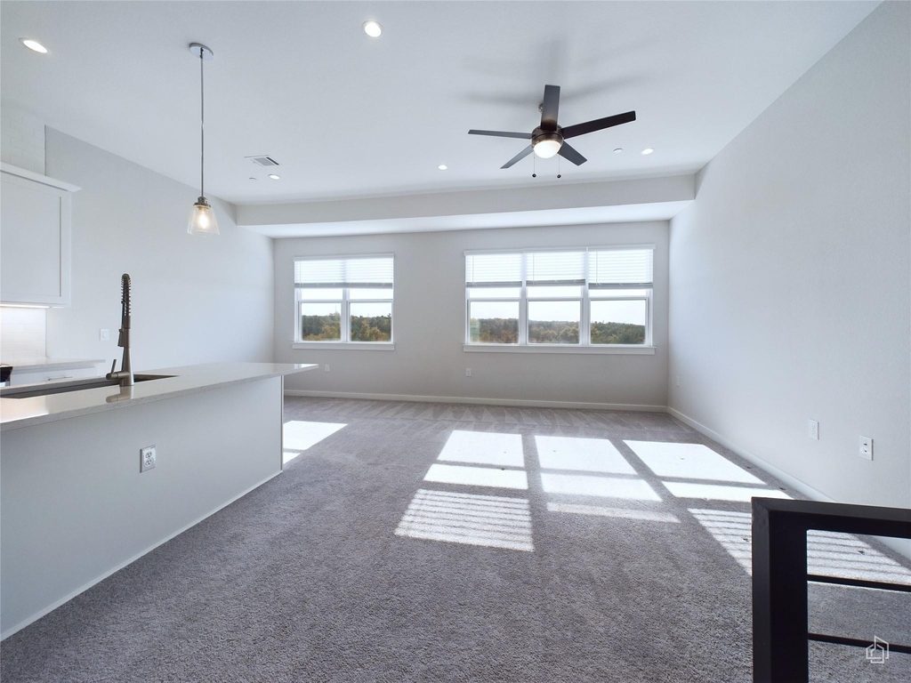 12001 Vista Parke Dr - Photo 3