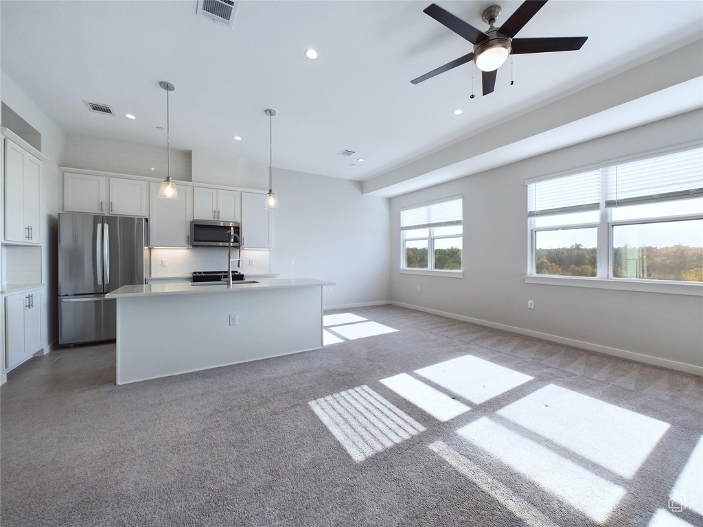 12001 Vista Parke Dr - Photo 2