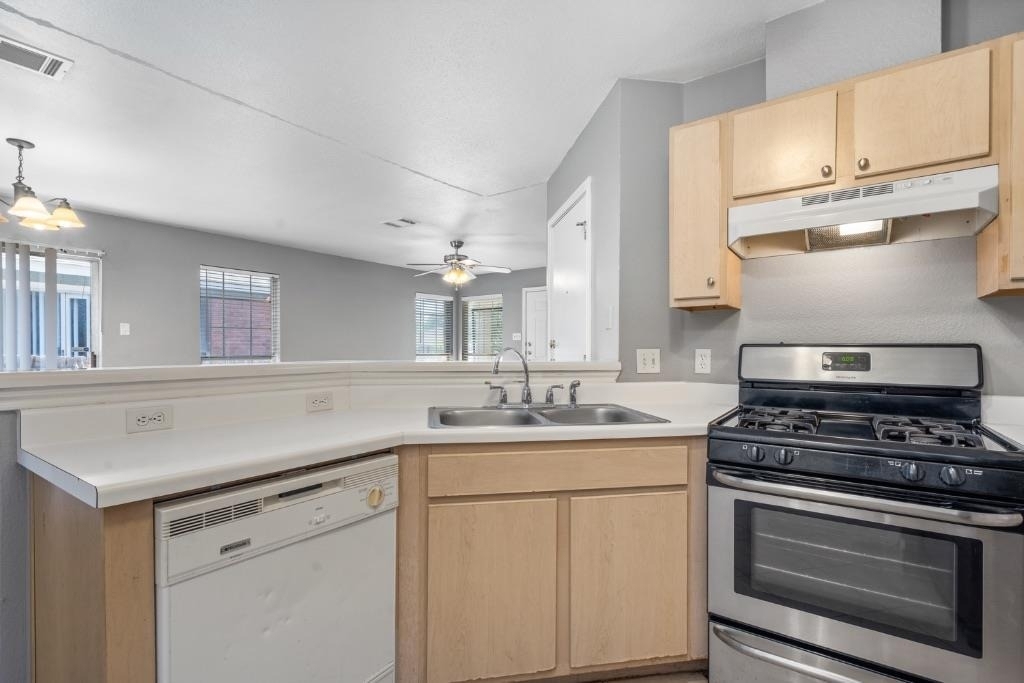 7228 Aldea Dr - Photo 6