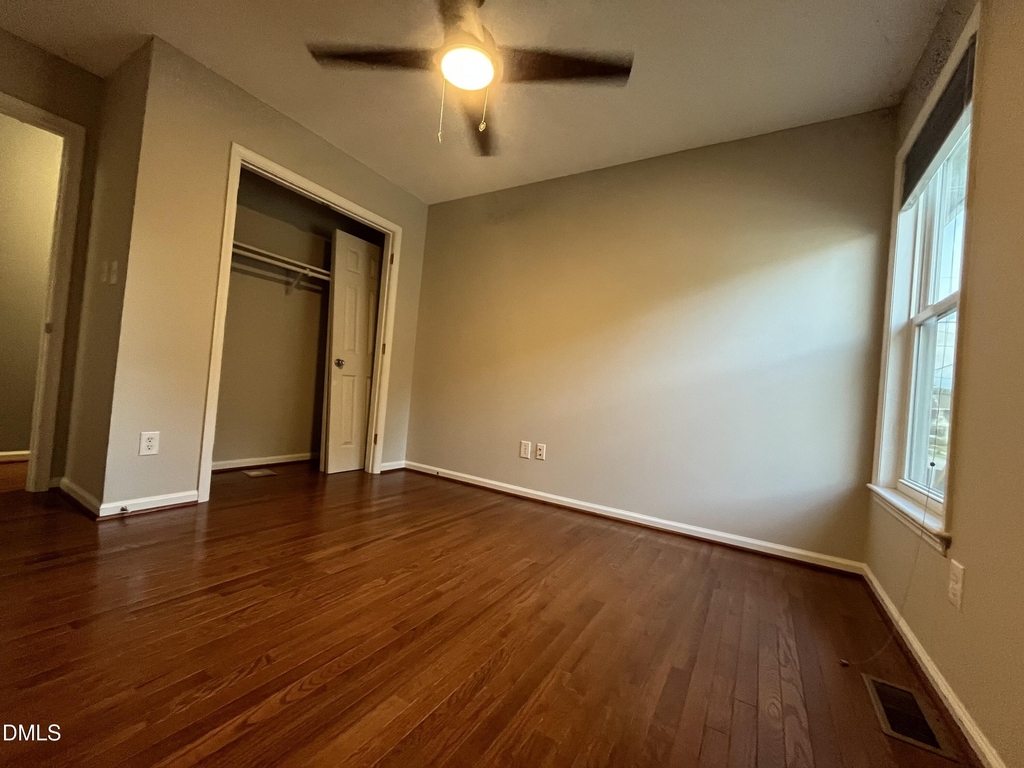 620 E Davie Street - Photo 13