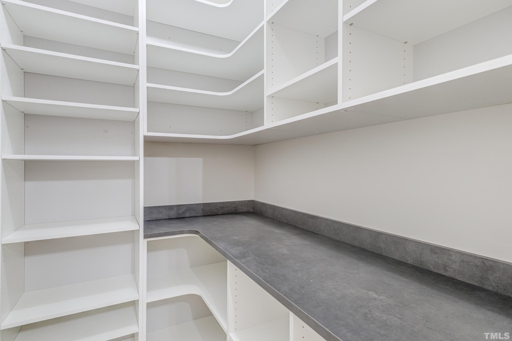 2041 Jadewood Drive - Photo 35