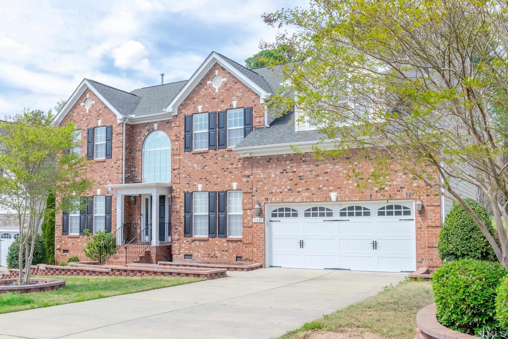 2041 Jadewood Drive - Photo 3