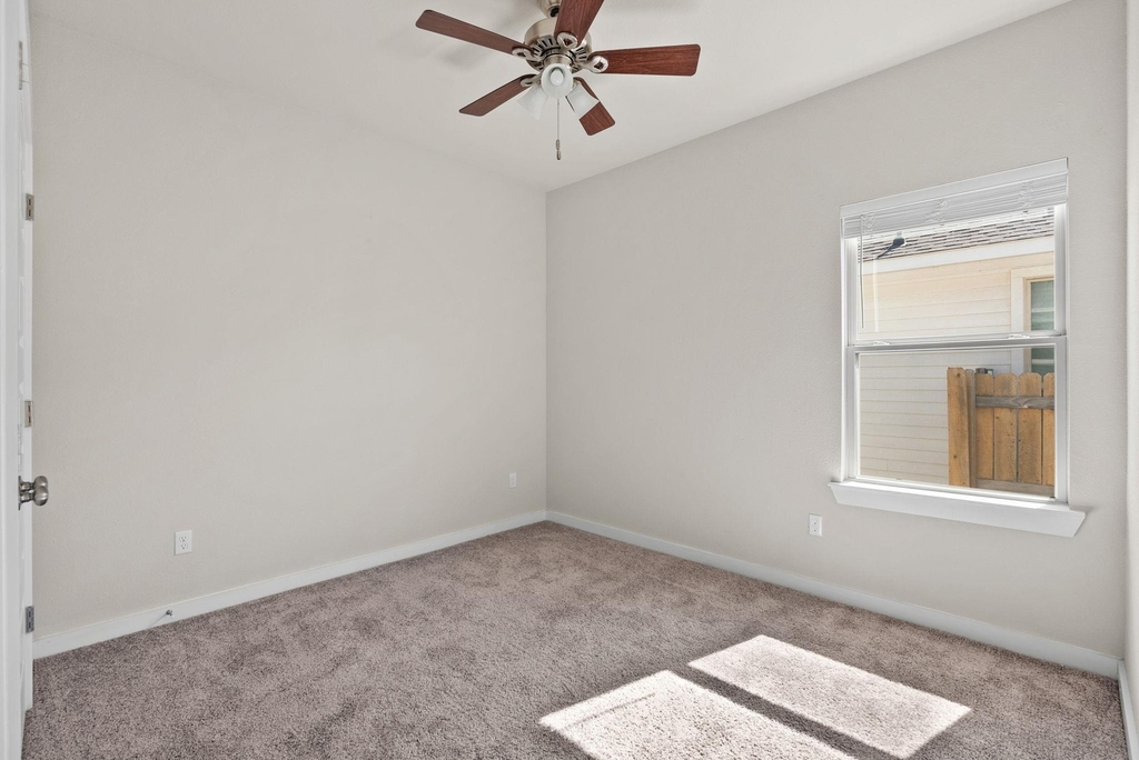 221 Ancellotta Way - Photo 17