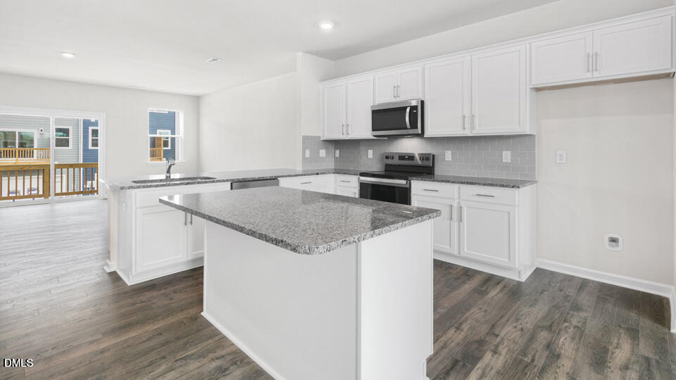 809 Lucky Clover Way - Photo 8