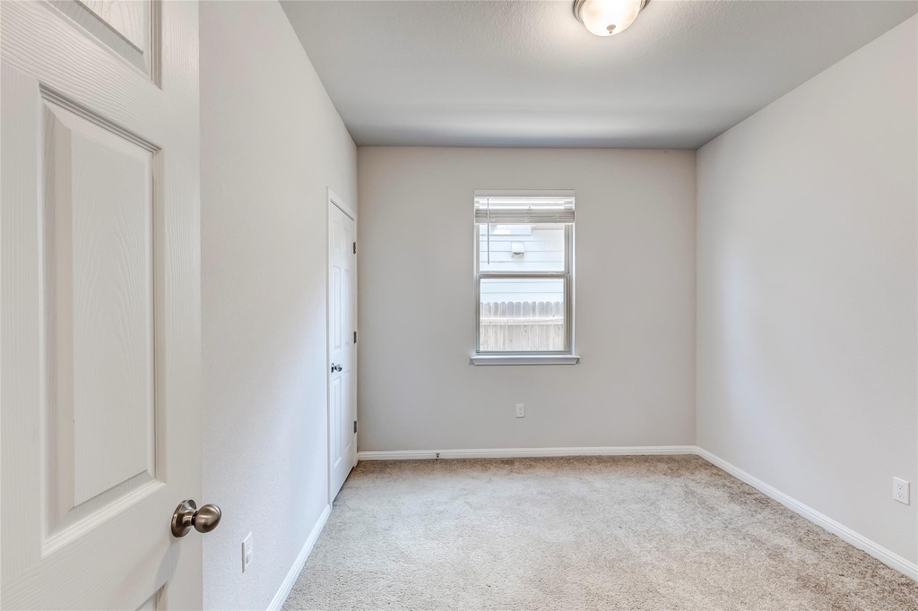 425 Arrowhead Vine St - Photo 19