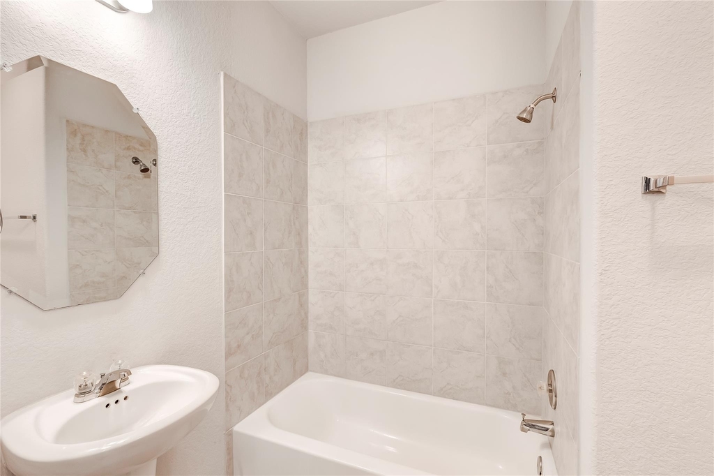 425 Arrowhead Vine St - Photo 20