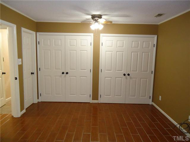 110 Manhattan Court - Photo 9
