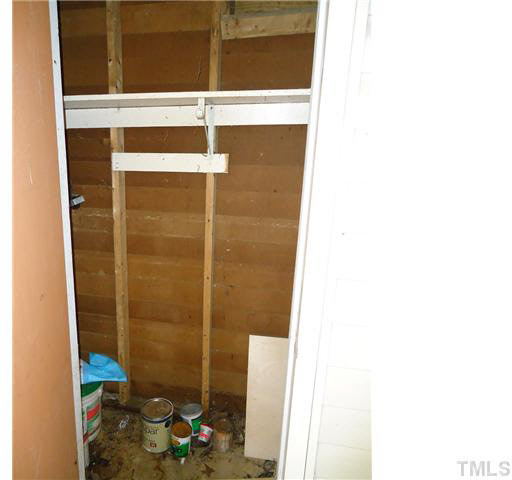 110 Manhattan Court - Photo 13