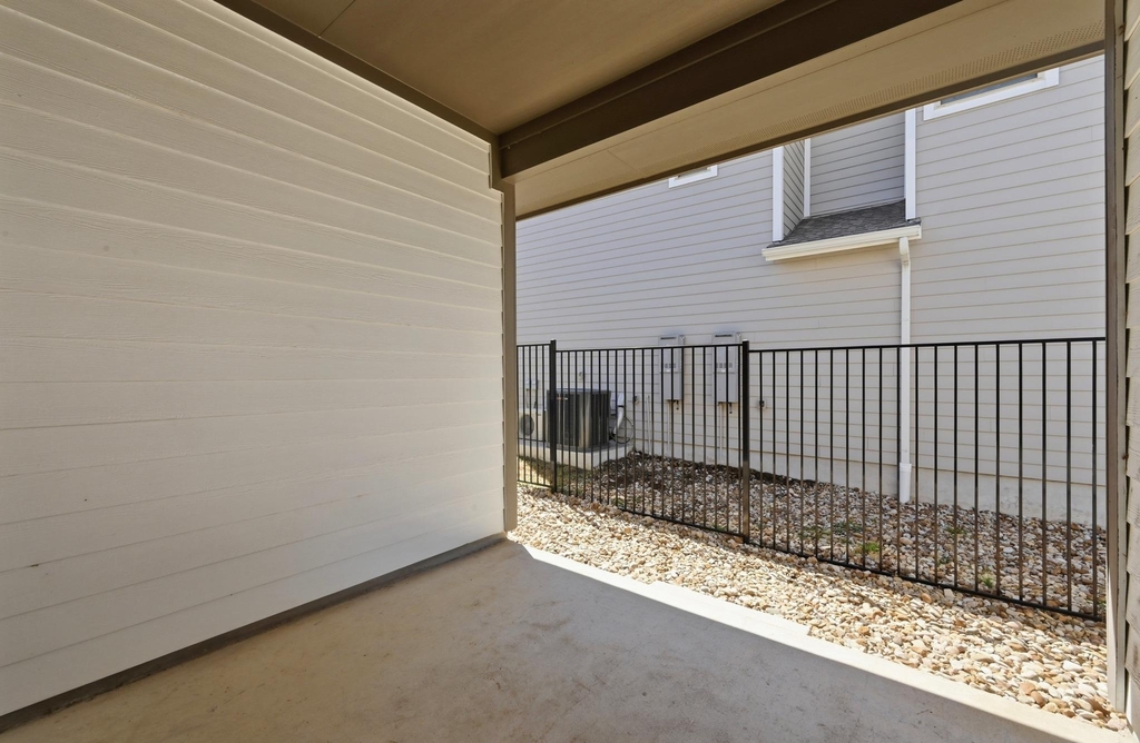 8401 Orizzonte St - Photo 22