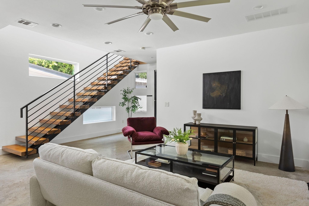 1182 Oakgrove Ave - Photo 8