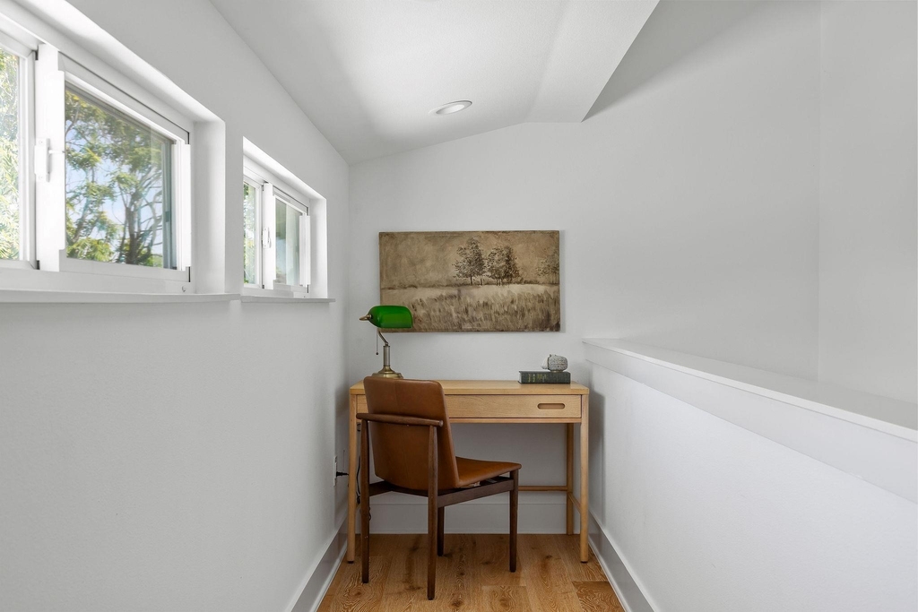 1182 Oakgrove Ave - Photo 35