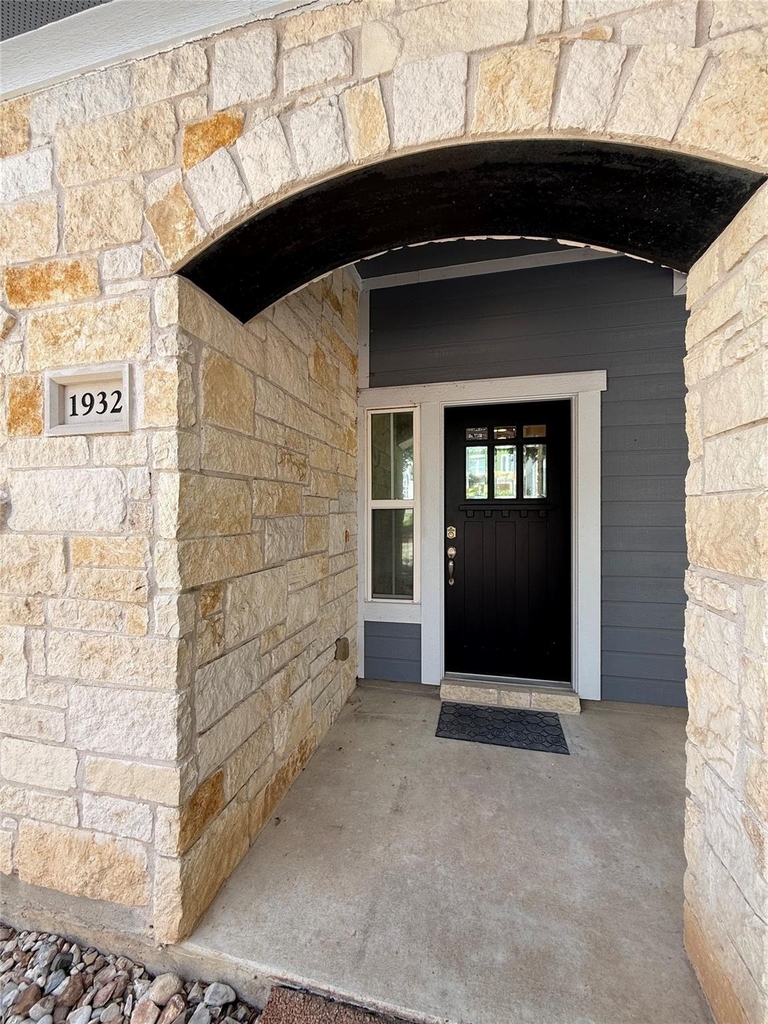 1932 Tramson Dr - Photo 1