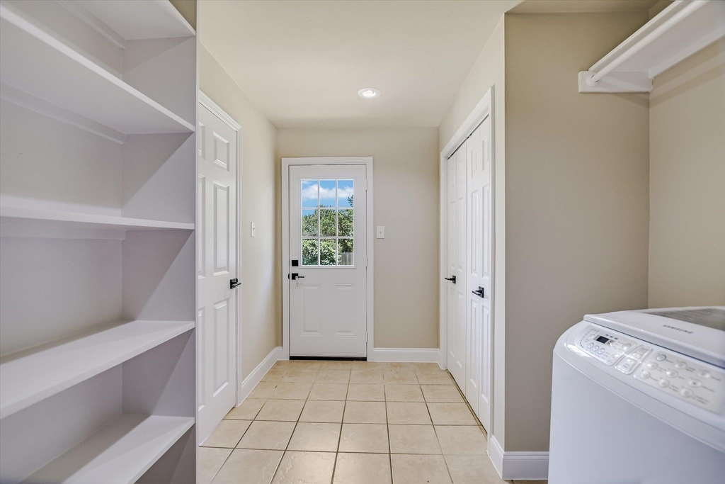 8111 Hawick Dr - Photo 9