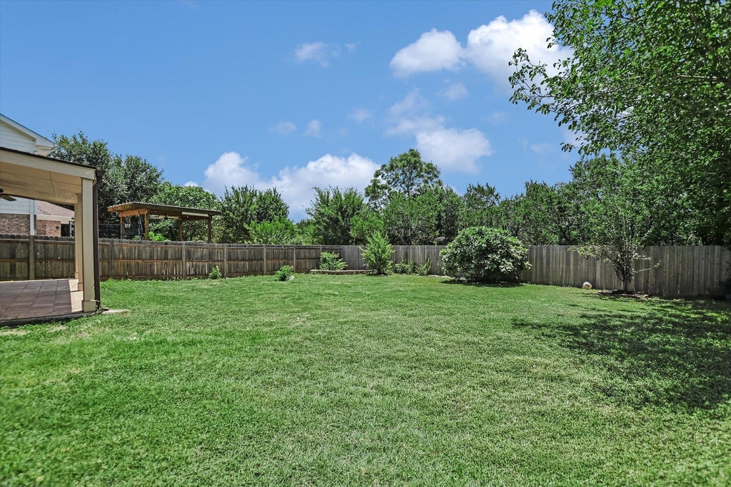 8111 Hawick Dr - Photo 19