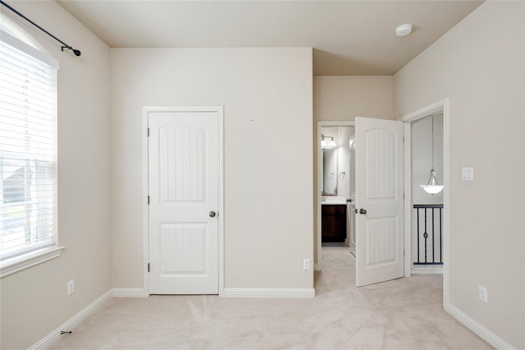 4211 Oldenburg Ln - Photo 10
