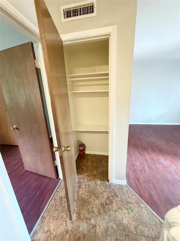 308 E 34th St - Photo 4