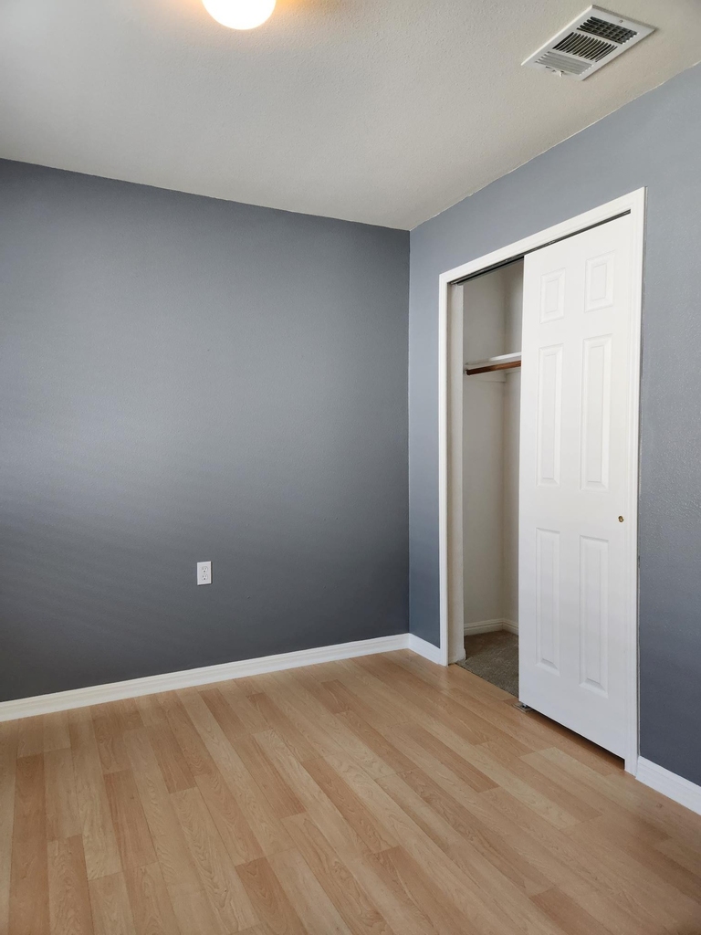 717 Sheraton Ave - Photo 23