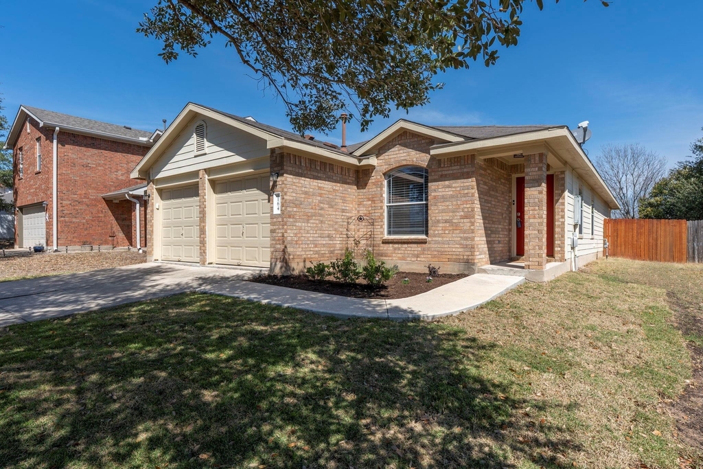 164 Pearl Lake Dr - Photo 0