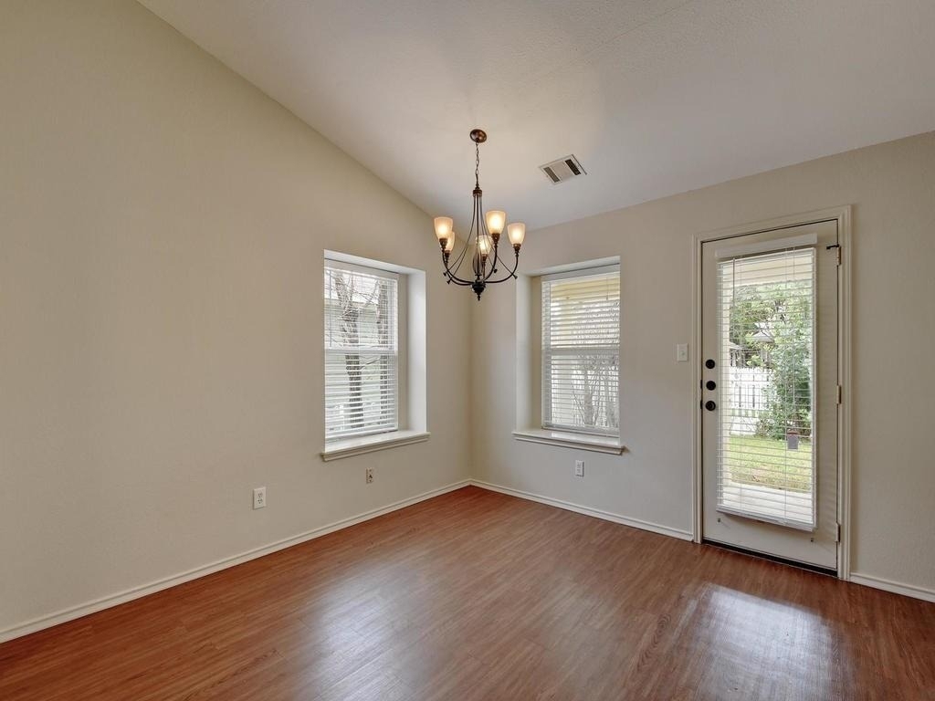136 Strawn - Photo 16