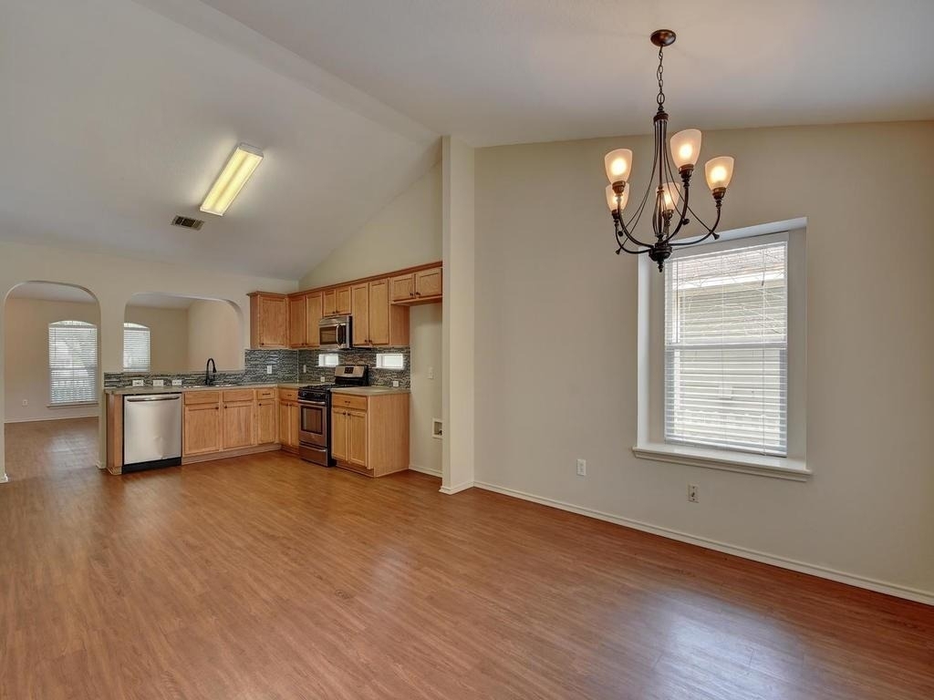 136 Strawn - Photo 17