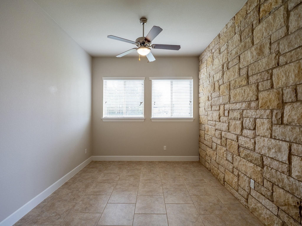18612 Rio Chama Ln - Photo 12