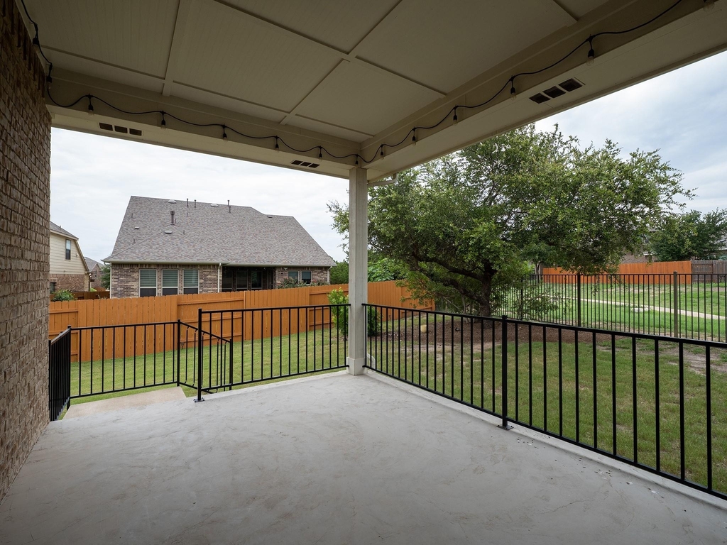 18612 Rio Chama Ln - Photo 21