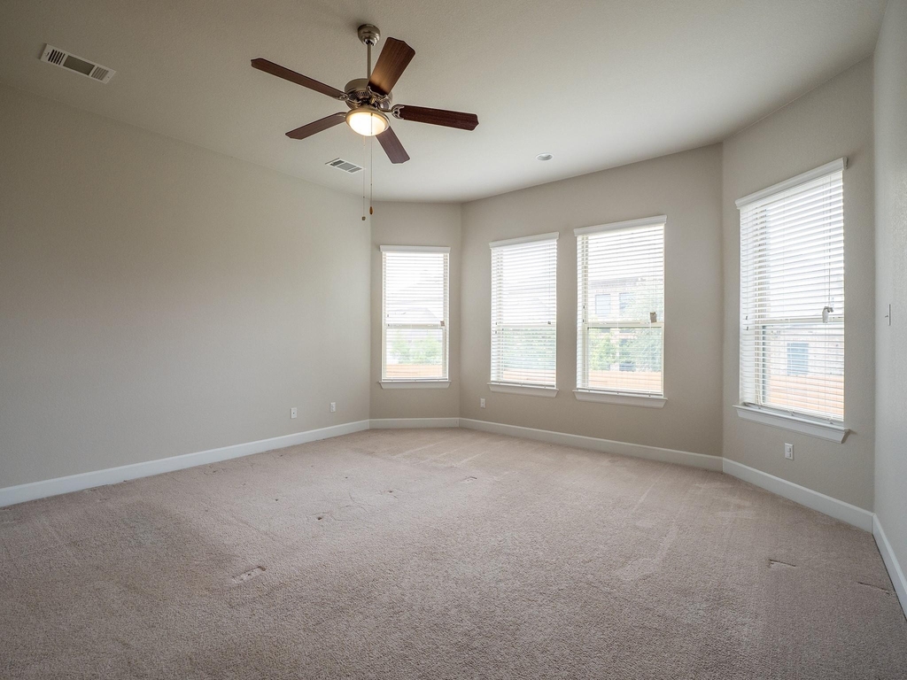 18612 Rio Chama Ln - Photo 9