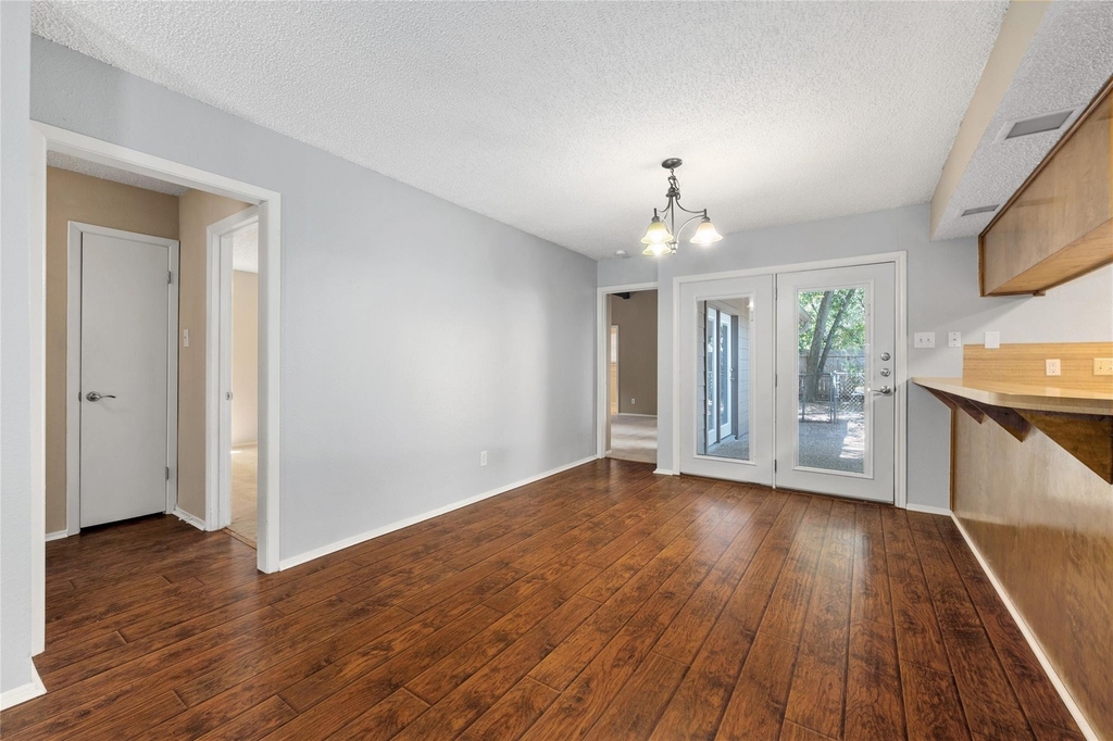 8506 Mesa Dr - Photo 9