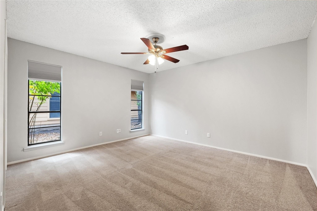 8506 Mesa Dr - Photo 21