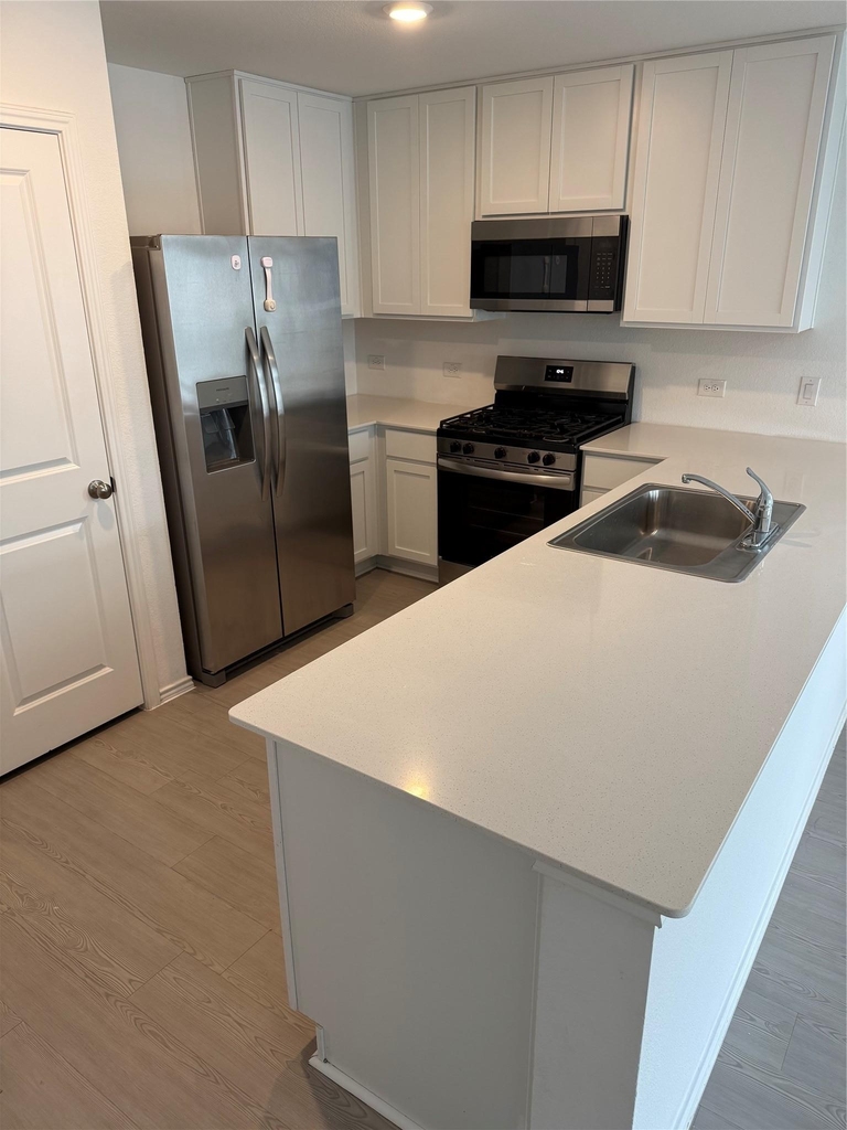 2324 Dust Devil Dr - Photo 5