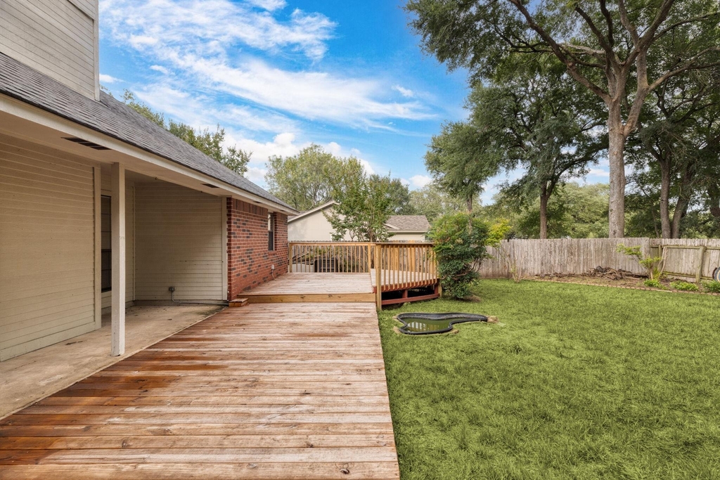 1502 Oak Knoll Ln - Photo 14
