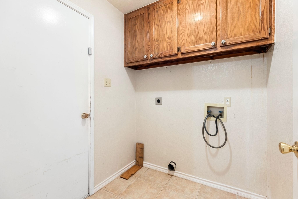 1502 Oak Knoll Ln - Photo 8