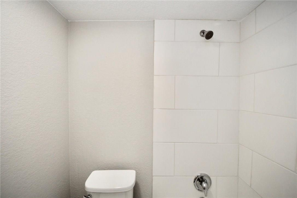 1600 West Ave - Photo 6