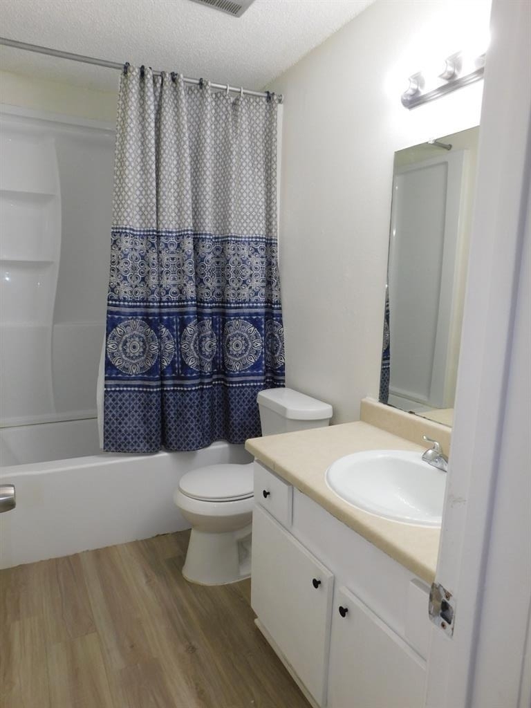 1002 Southwalk St - Photo 6