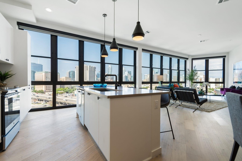 800 Embassy Dr - Photo 10
