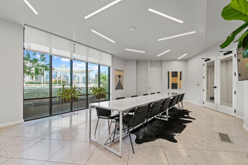 800 Embassy Dr - Photo 25