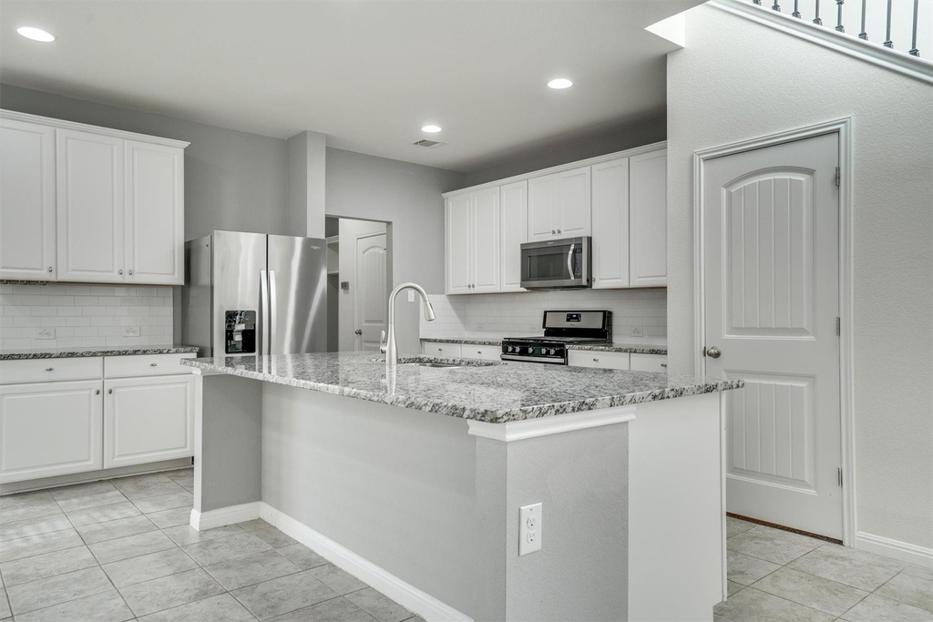 177 Diamond Point Dr - Photo 5