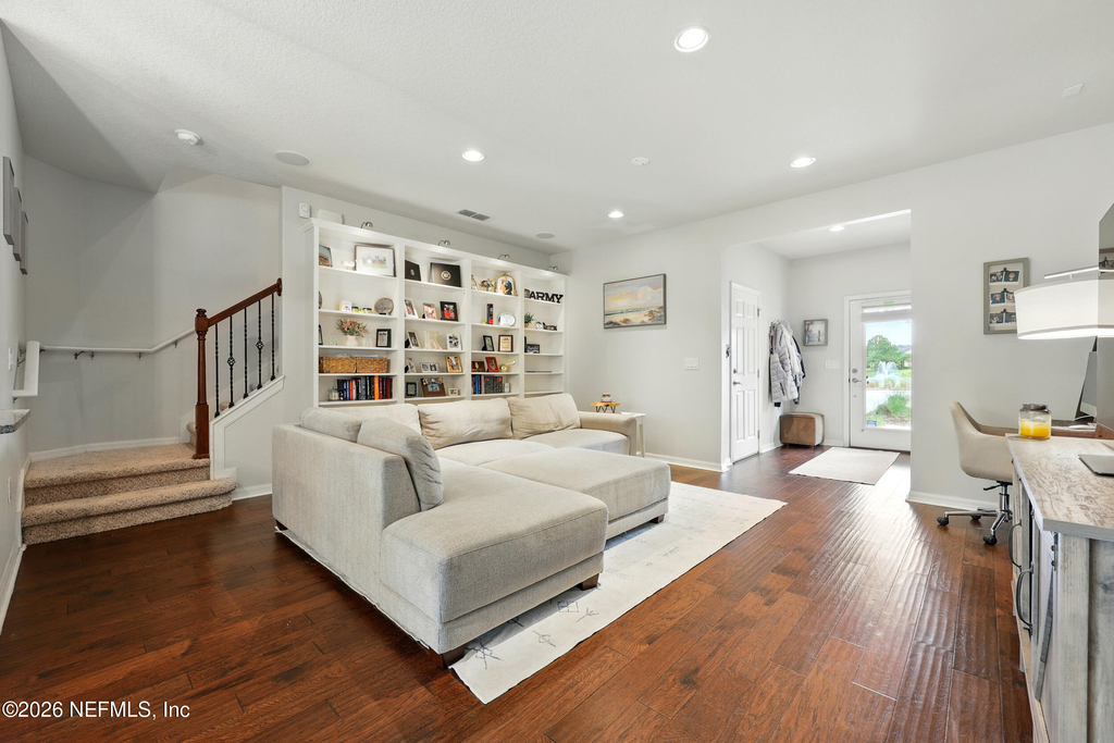 13964 Berryview Road - Photo 7