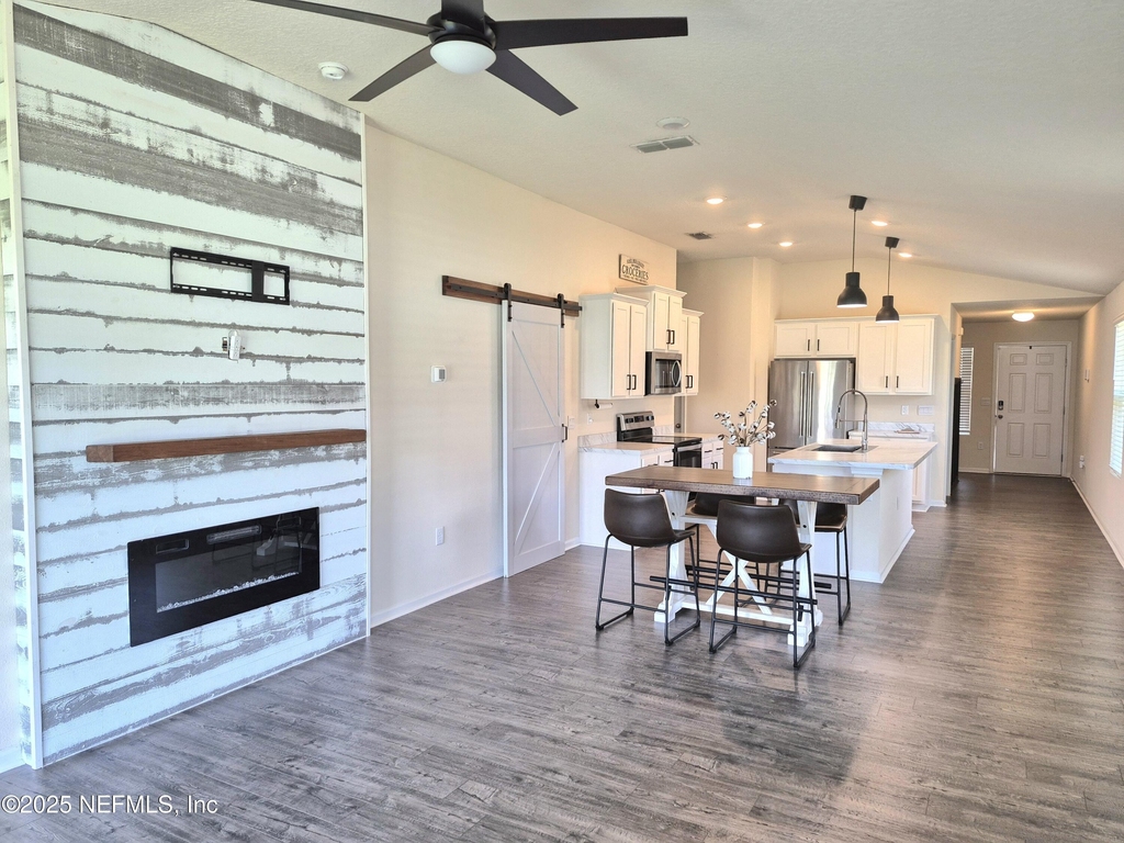 2537 Oak Stream Drive - Photo 2