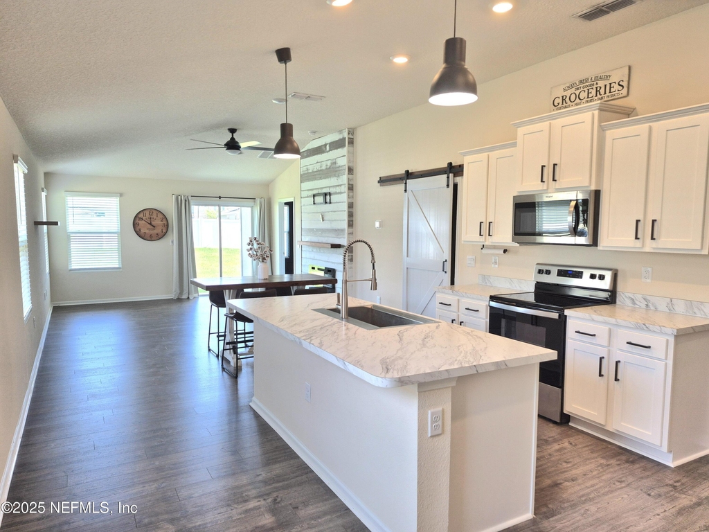 2537 Oak Stream Drive - Photo 1
