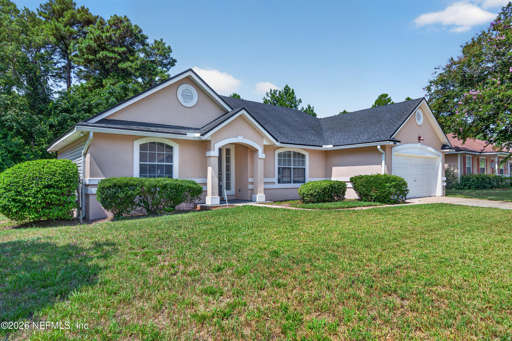 9256 Dale View Lane W - Photo 2