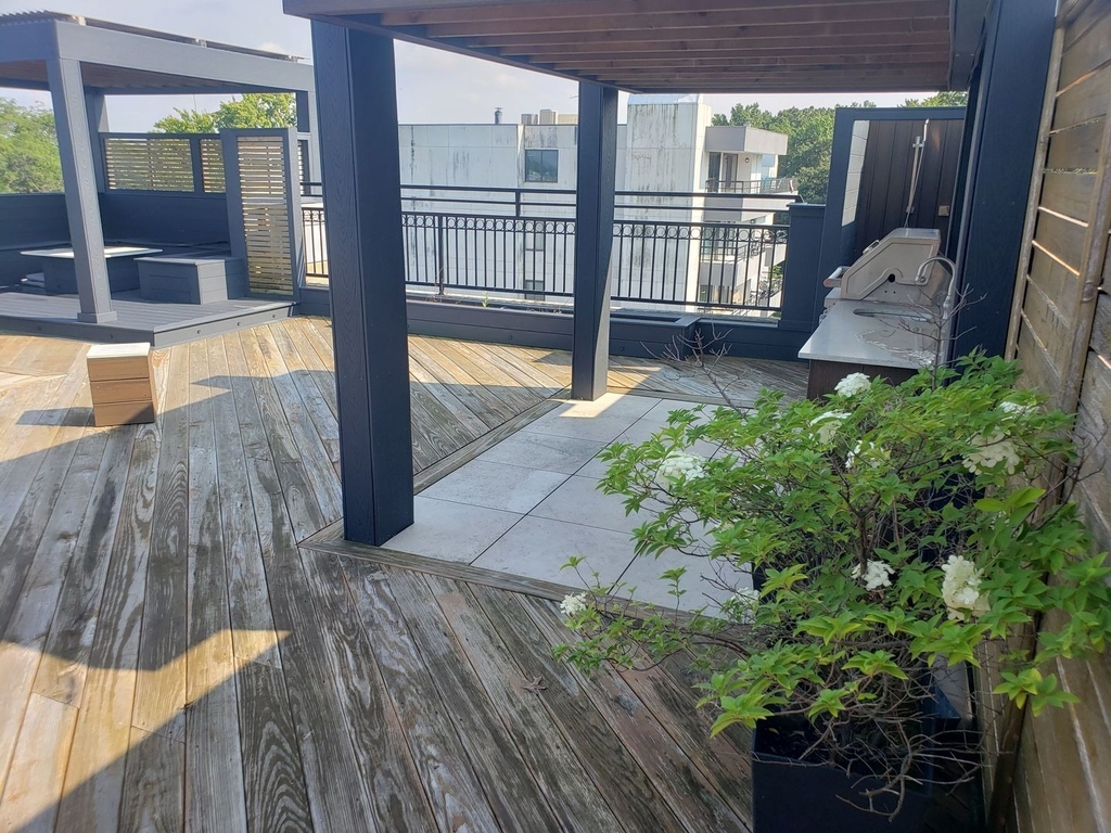 6423 W Touhy Avenue - Photo 3