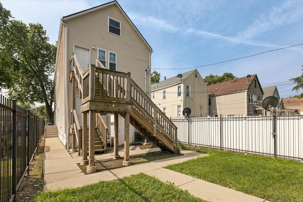 1234 W 49th Place - Photo 8