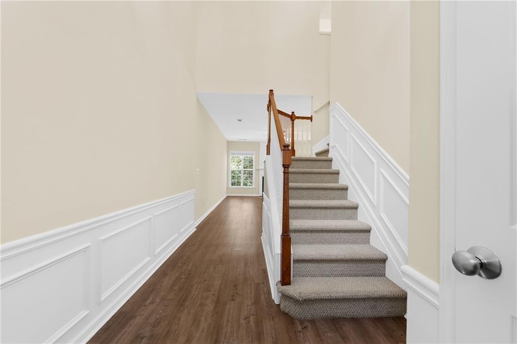 1999 Hailston Lane - Photo 2