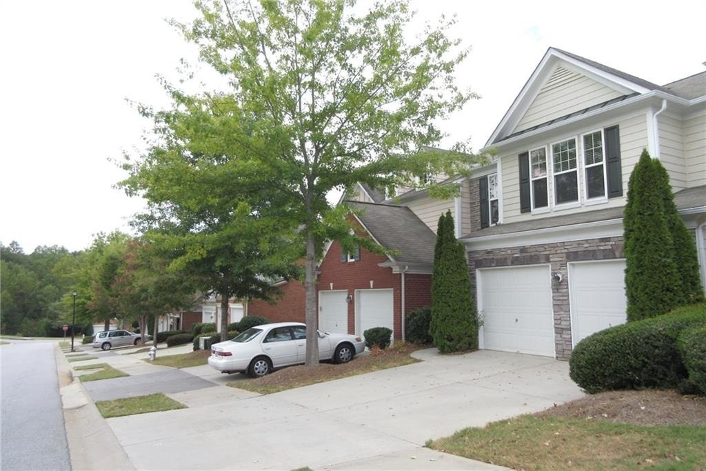 1999 Hailston Lane - Photo 1
