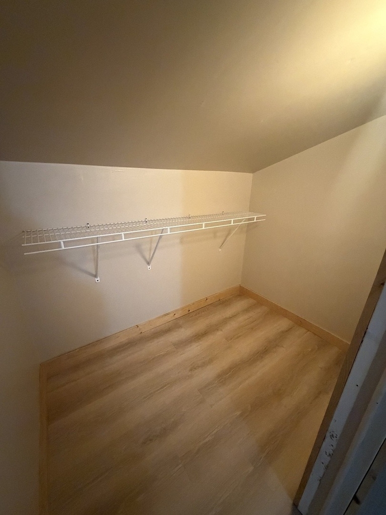 690 W Judson Street - Photo 5